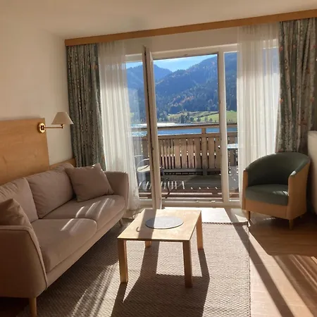 Hotel Kolbitsch Am Weissensee Ein Seeblick Der Verzaubert Inklusive Premiumcard 3*