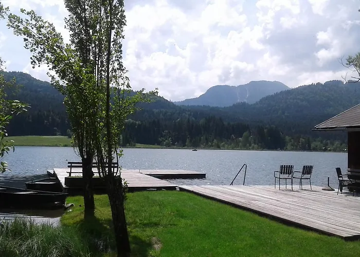 Hotel Kolbitsch Am Weissensee Ein Seeblick Der Verzaubert B&B Weissensee